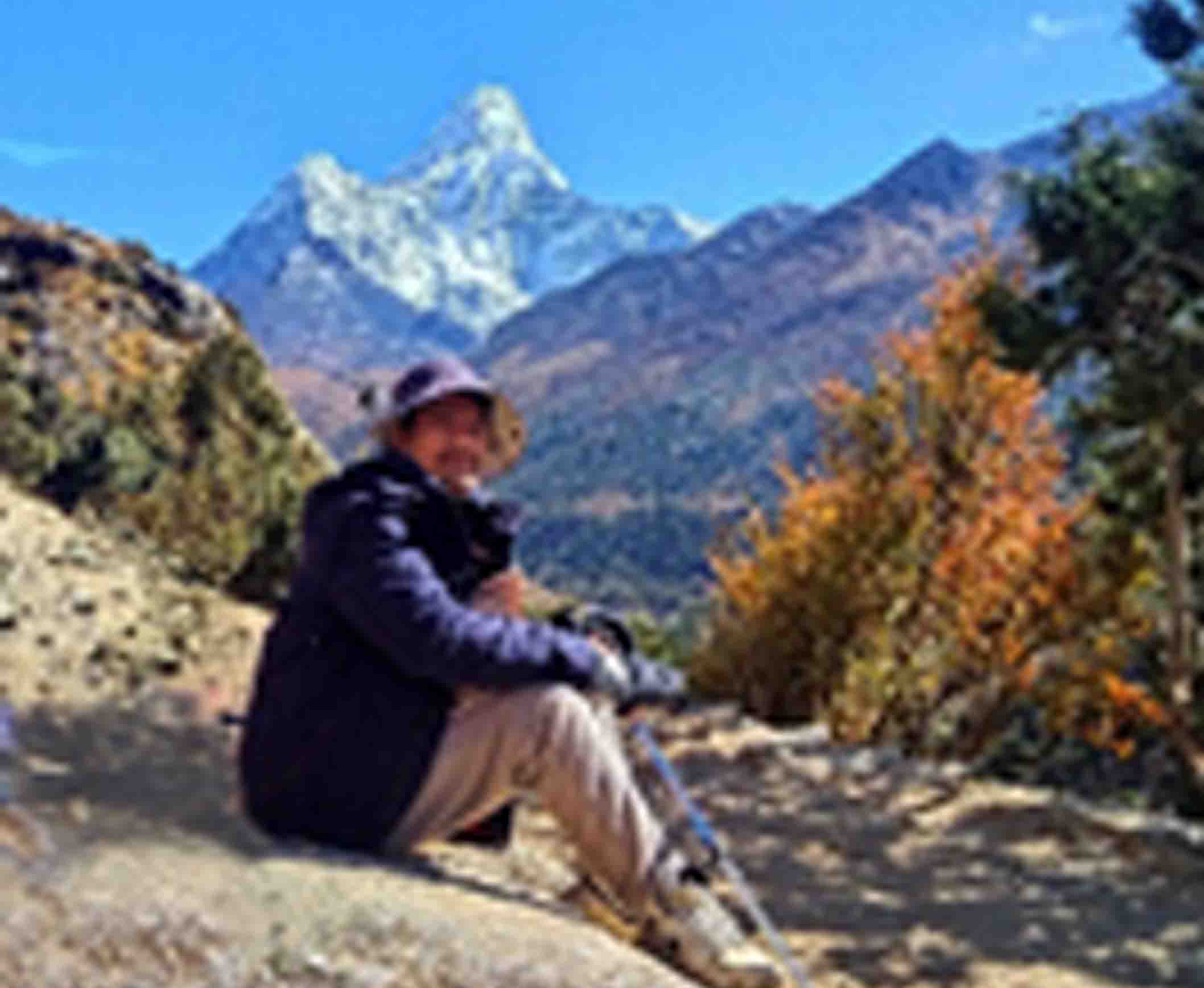 ज्ञानेन्द्र विवश