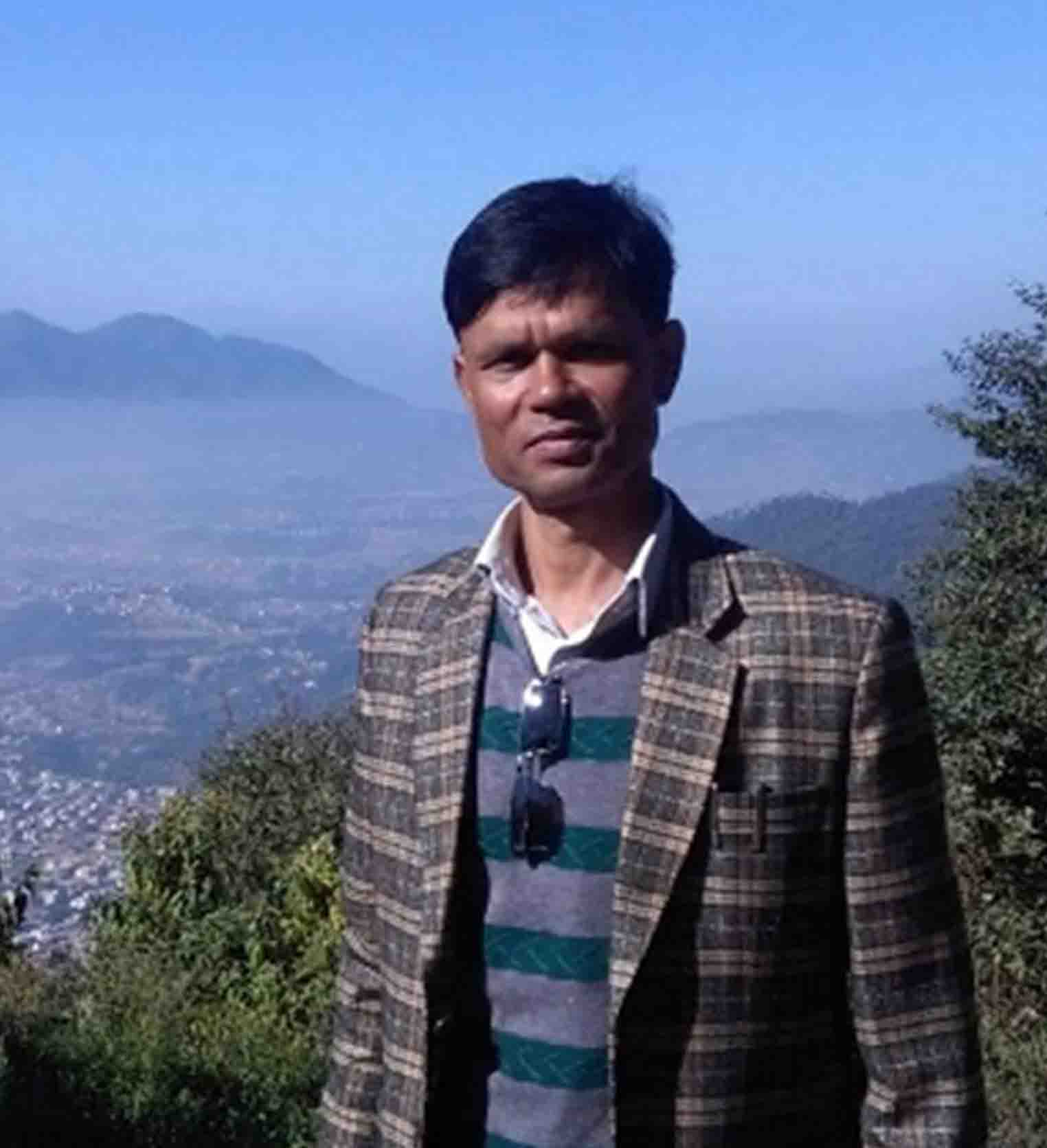 प्रकाश घायल