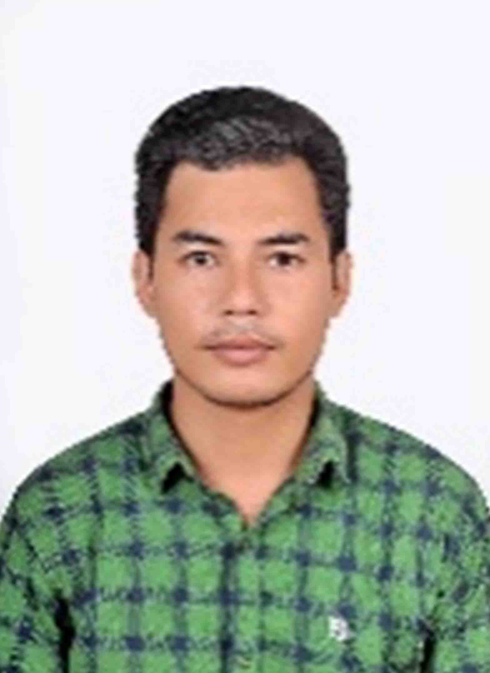  निरुपम श्रेष्ठ